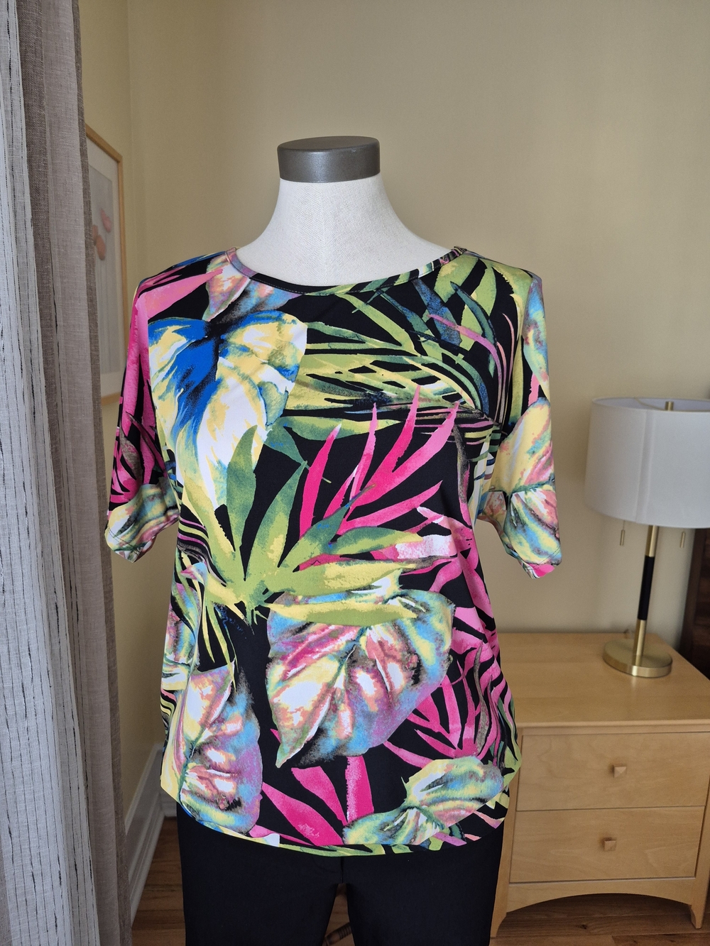 Kim & Co. Tropical Print Short Sleeve Tee in Black with Pink & Green Accents